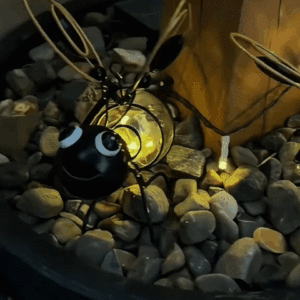 Outdoor Hanging Solar Bee Light - Image 10